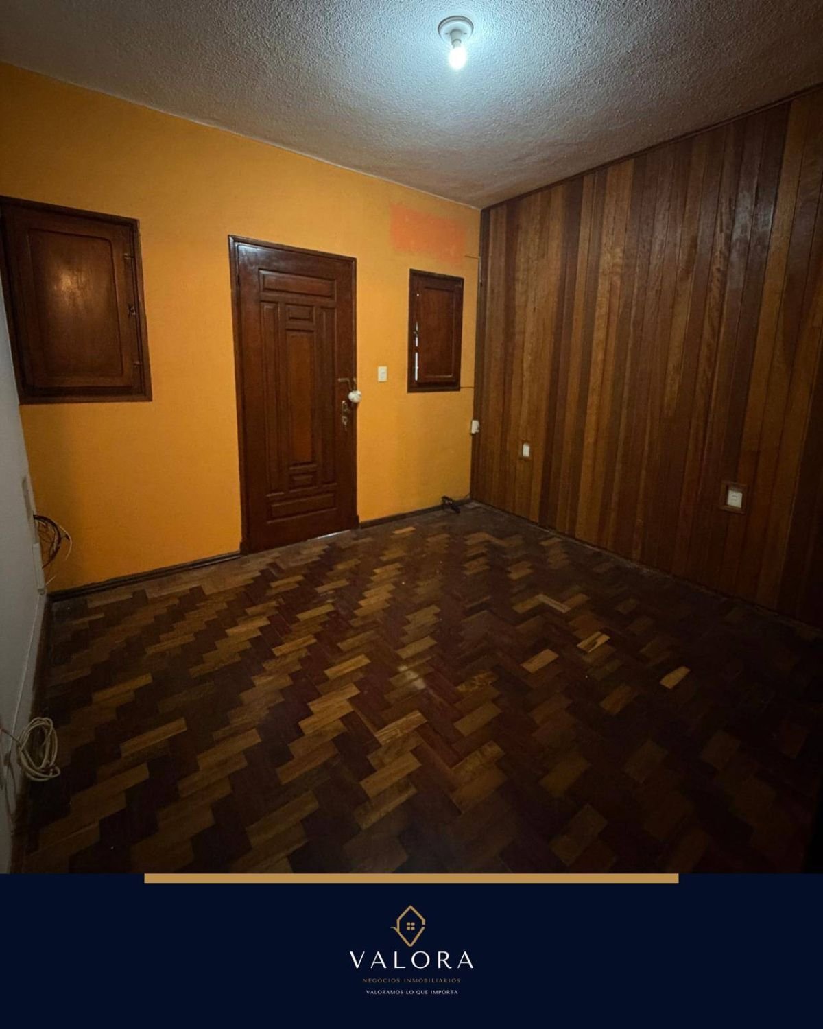 Casa de 2 pisos con ascensor