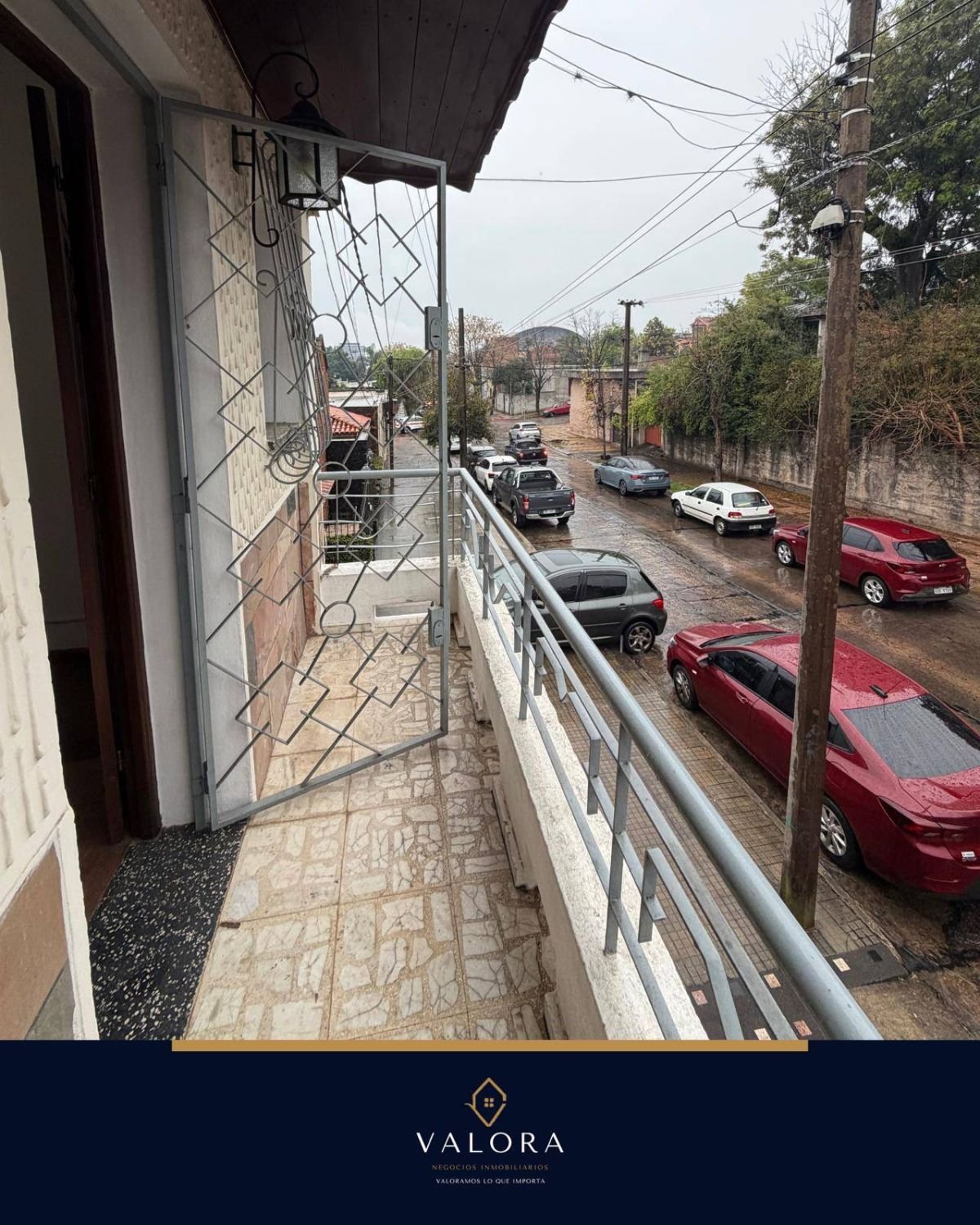 Casa de 2 pisos con ascensor